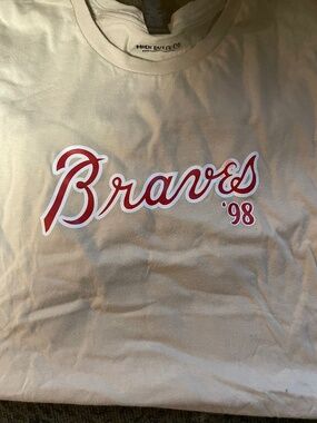 Morgan wallen braves shirt